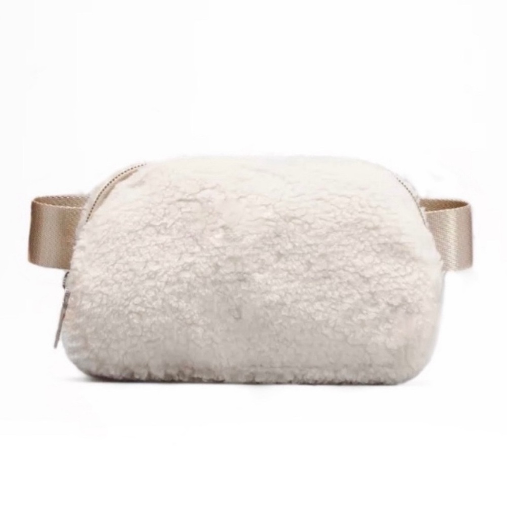 Sherpa Belt Bag white
